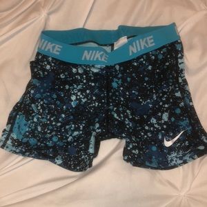 Nike Pros size S